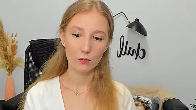 LolaWilsons online show from 03.14.25