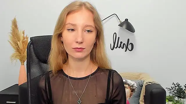 LolaWilsons online show from 03.22.25