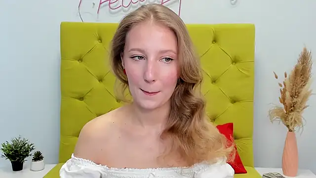 Snapshot of LolaWilsons chatting on 02.13.26 LolaWilsons online show from 02.13.26