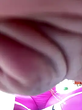 Snapshot of Amber_Rush_ chatting on 10.30.25 Amber Rush  online show from 10.30.25