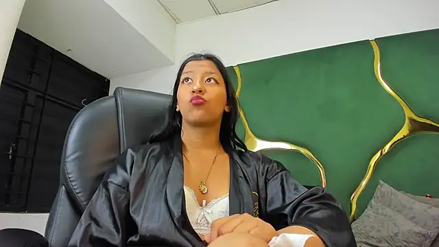 VaneLin18 online show from 01.10.26