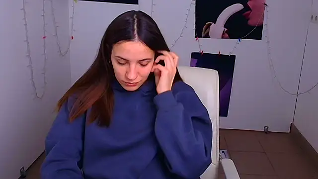 Snapshot of Dana_Joy_ chatting on 12.11.24 Dana Joy online show from 12.11.24