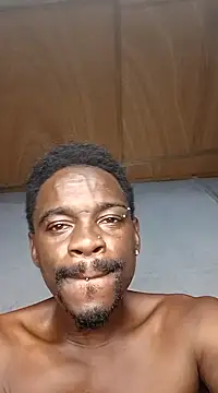 Snapshot of GHs_FINEST chatting on 01.01.25 GHs FINEST online show from 01.01.25