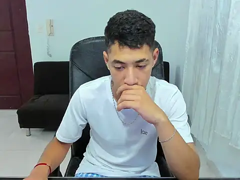 Chandler ken online show from 09.16.25