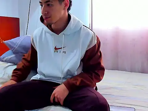 Chandler ken online show from 11.28.25