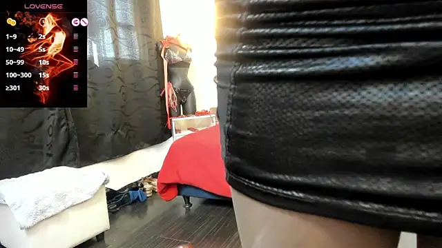 LiaTaylorr online show from 01.18.25