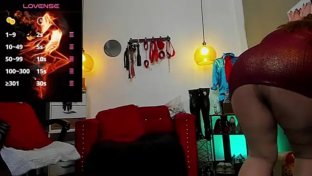 LiaTaylorr online show from 03.10.25