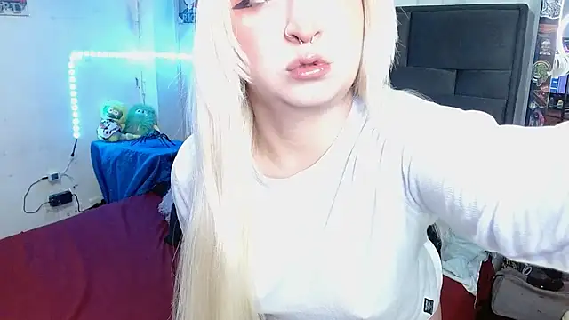 Snapshot of the_lesbian_game chatting on 02.24.26 the lesbian game online show from 02.24.26