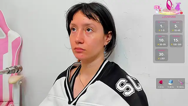 lizzy davis 1 online show from 04.30.26