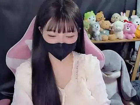 Pam Lee online show from 12.04.24