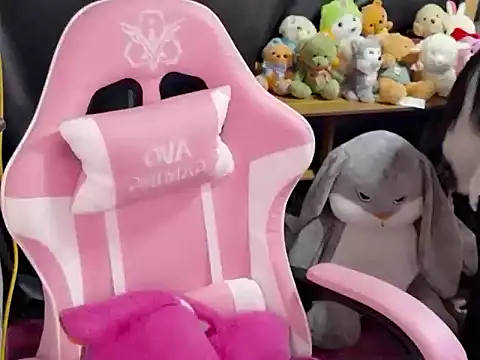 Pam Lee online show from 12.06.24