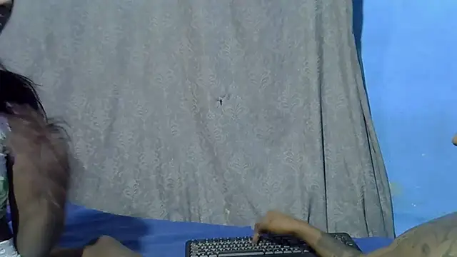 Snapshot of indiangeni20 chatting on 04.15.26 indiangeni20 online show from 04.15.26