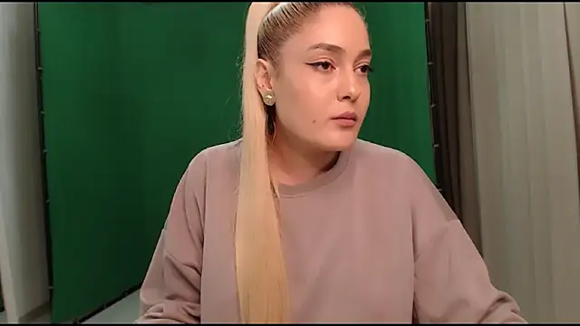 HotFireBabe  online show from 05.05.26