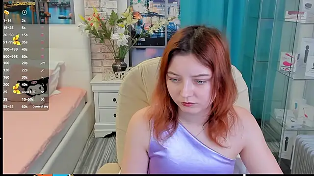 Snapshot of pretty_little_thing chatting on 02.09.26 pretty little thing online show from 02.09.26