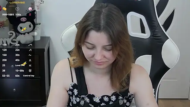 pretty little thing online show from 05.27.26