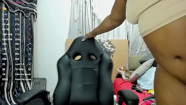 Snapshot of lilybaudyn_ chatting on 02.23.26 lilybaudyn online show from 02.23.26