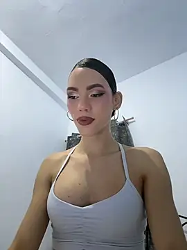 Snapshot of Carlita_cute chatting on 05.21.26 Carlita cute online show from 05.21.26