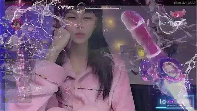 Snapshot of O0_0Q chatting on 12.23.24 O0 0Q online show from 12.23.24