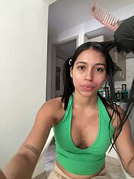 Snapshot of LinayAndValenMVP chatting on 03.15.26 LinayAndValenMVP online show from 03.15.26