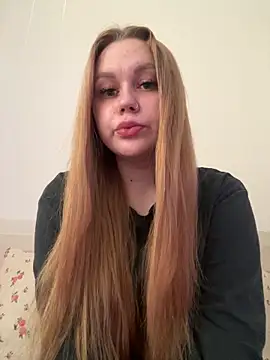 Snapshot of Marylallka5 chatting on 06.02.26 Marylallka5 online show from 06.02.26