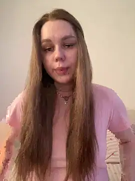 Snapshot of Marylallka5 chatting on 07.04.26 Marylallka5 online show from 07.04.26