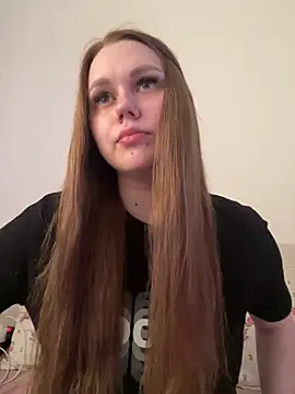 Snapshot of Marylallka5 chatting on 07.14.26 Marylallka5 online show from 07.14.26
