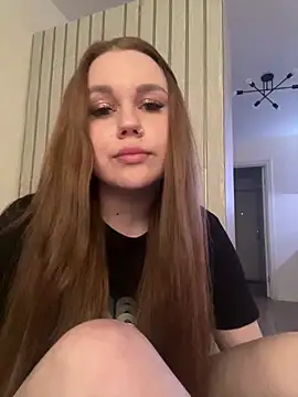 Snapshot of Marylallka5 chatting on 07.23.26 Marylallka5 online show from 07.23.26