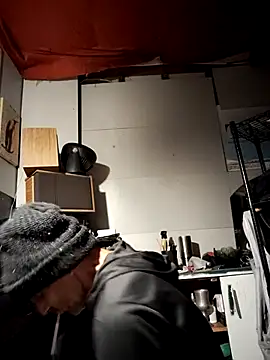 Snapshot of Gillygilly76 chatting on 10.31.25 Gillygilly76 online show from 10.31.25