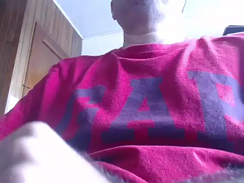 Snapshot of lover_camer chatting on 01.12.26 lover camer online show from 01.12.26