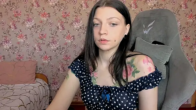 Lolly Haze online show from 05.05.26