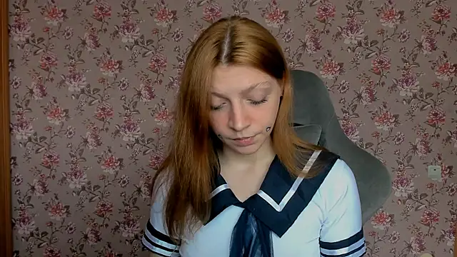 Snapshot of Lolly_Haze chatting on 06.12.26 Lolly Haze online show from 06.12.26