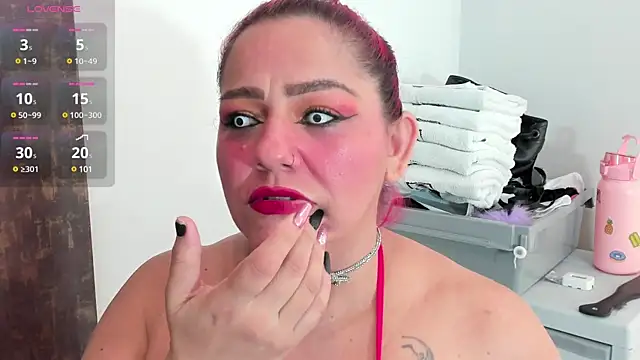 Aaliyah Padron online show from 12.28.24