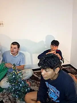  Ottis  online show from 12.04.25