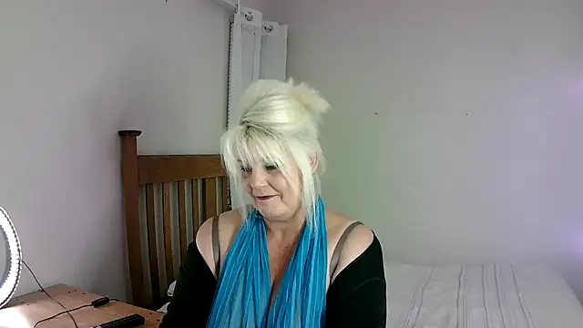 Miahotmilf online show from 03.15.25