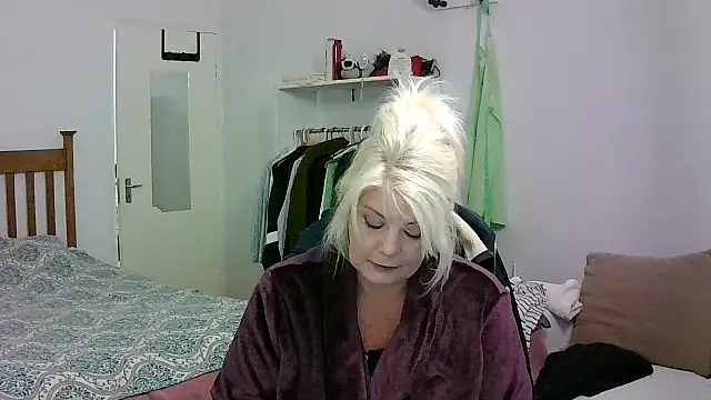 Miahotmilf online show from 05.09.26