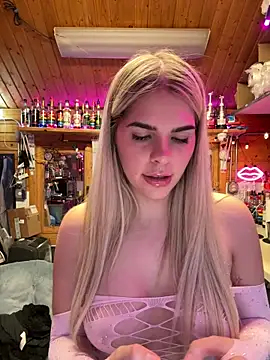 Snapshot of delicioussdixie chatting on 03.13.26 delicioussdixie online show from 03.13.26