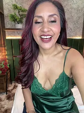 Snapshot of MonicaMoret chatting on 07.24.26 MonicaMoret online show from 07.24.26