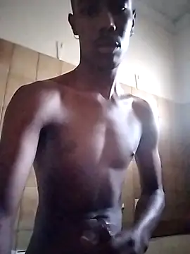 Snapshot of bobzerr chatting on 03.08.26 bobzerr online show from 03.08.26