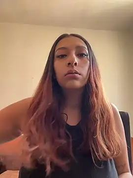 Snapshot of Dahian_XXX chatting on 02.04.25 Dahian XXX online show from 02.04.25