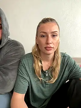 Snapshot of belle98 chatting on 11.23.25 belle98 online show from 11.23.25