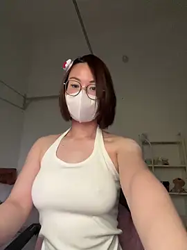 Baby Claraa online show from 05.03.26