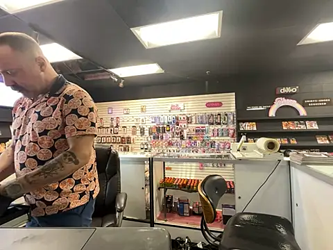 Snapshot of RawRyder8 chatting on 02.11.25 RawRyder8 online show from 02.11.25