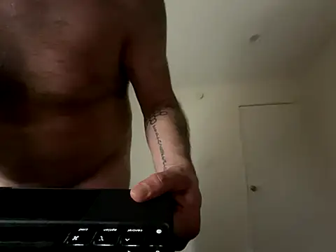 Snapshot of RawRyder8 chatting on 10.23.25 RawRyder8 online show from 10.23.25