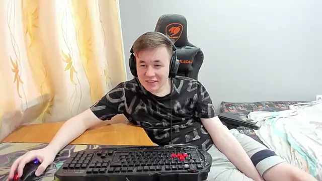 iliaskrislove online show from 04.28.26