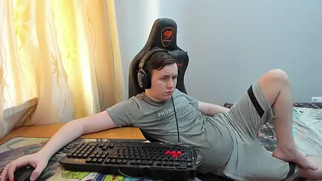 iliaskrislove online show from 06.25.26