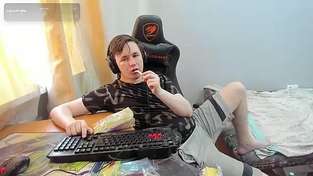 iliaskrislove online show from 07.28.26