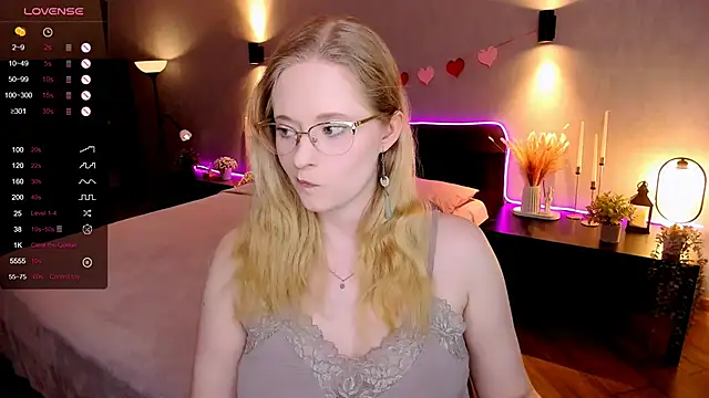 Aemilia  online show from 11.20.25