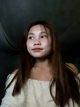Snapshot of tamaien chatting on 01.22.25 tamaien online show from 01.22.25