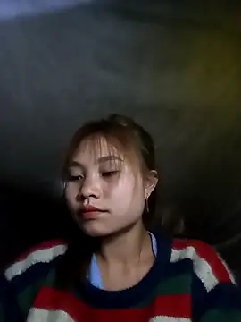 Snapshot of tamaien chatting on 01.28.25 tamaien online show from 01.28.25