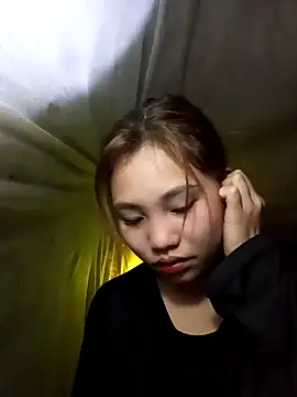 Snapshot of tamaien chatting on 02.16.25 tamaien online show from 02.16.25